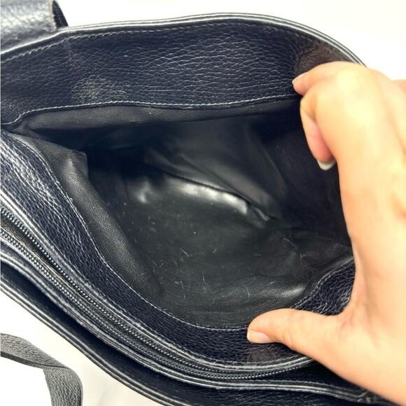 Nina Ricci Vintage Black Pebbled Leather Bucket Shoulder Bag – Gold Turnlock - Picture 8 of 8